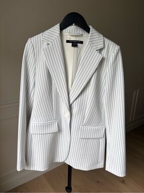 French Connection, Size 0, White & Blue Pinstripe Blazer